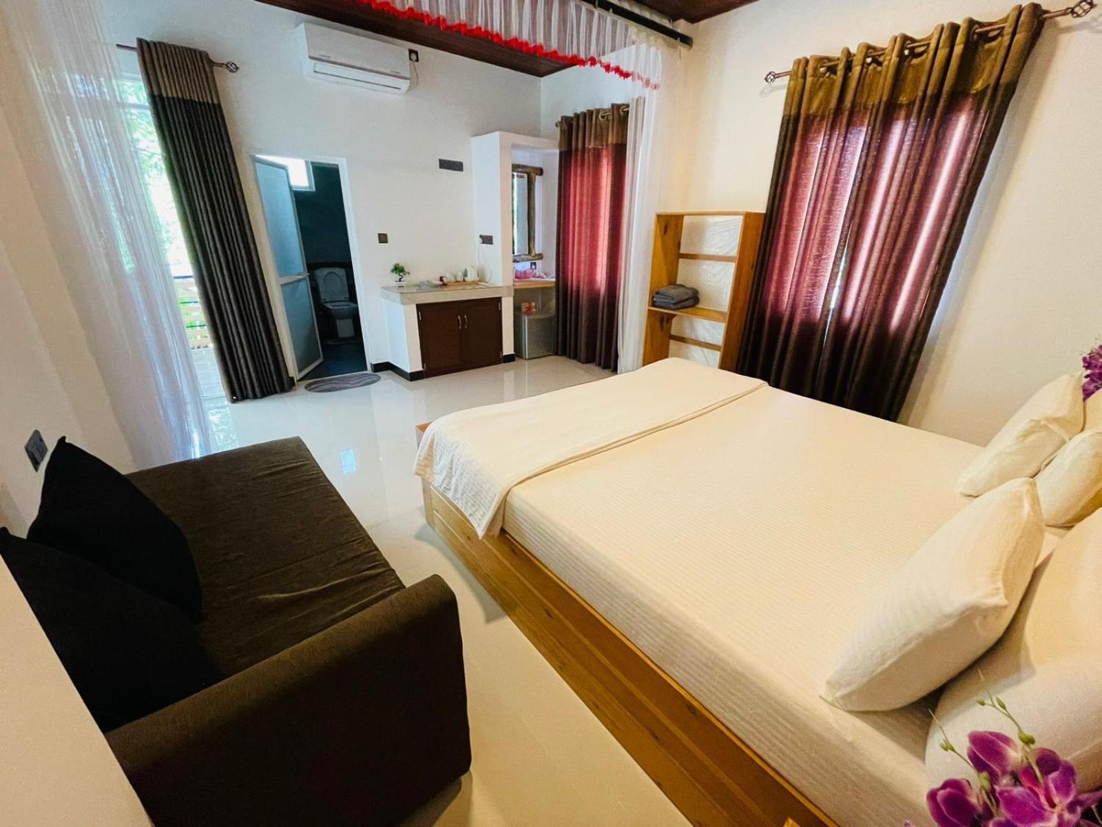 Dhanudi Homestay Элла Экстерьер фото