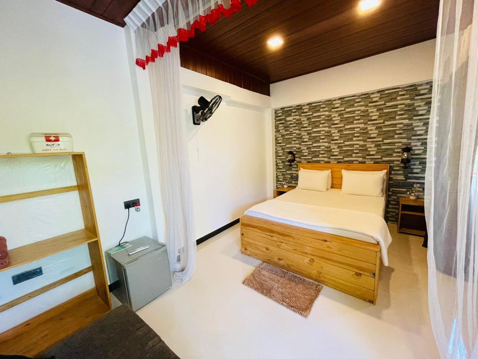 Dhanudi Homestay Элла Экстерьер фото