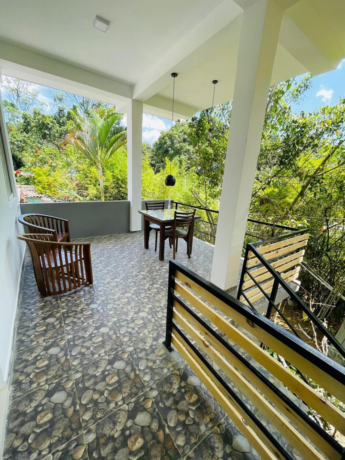 Dhanudi Homestay Элла Экстерьер фото
